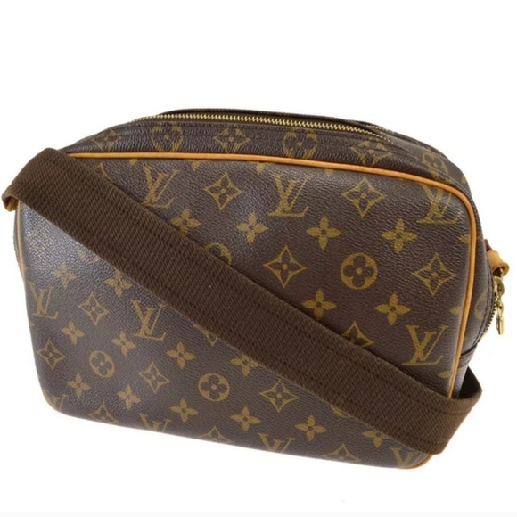 Louis Vuitton Reporter crossbody Bag. - Picture 3 of 14